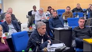 Επίθεση Αγοραστού σε Κουρέτα για τα έργα στη Θεσσαλία